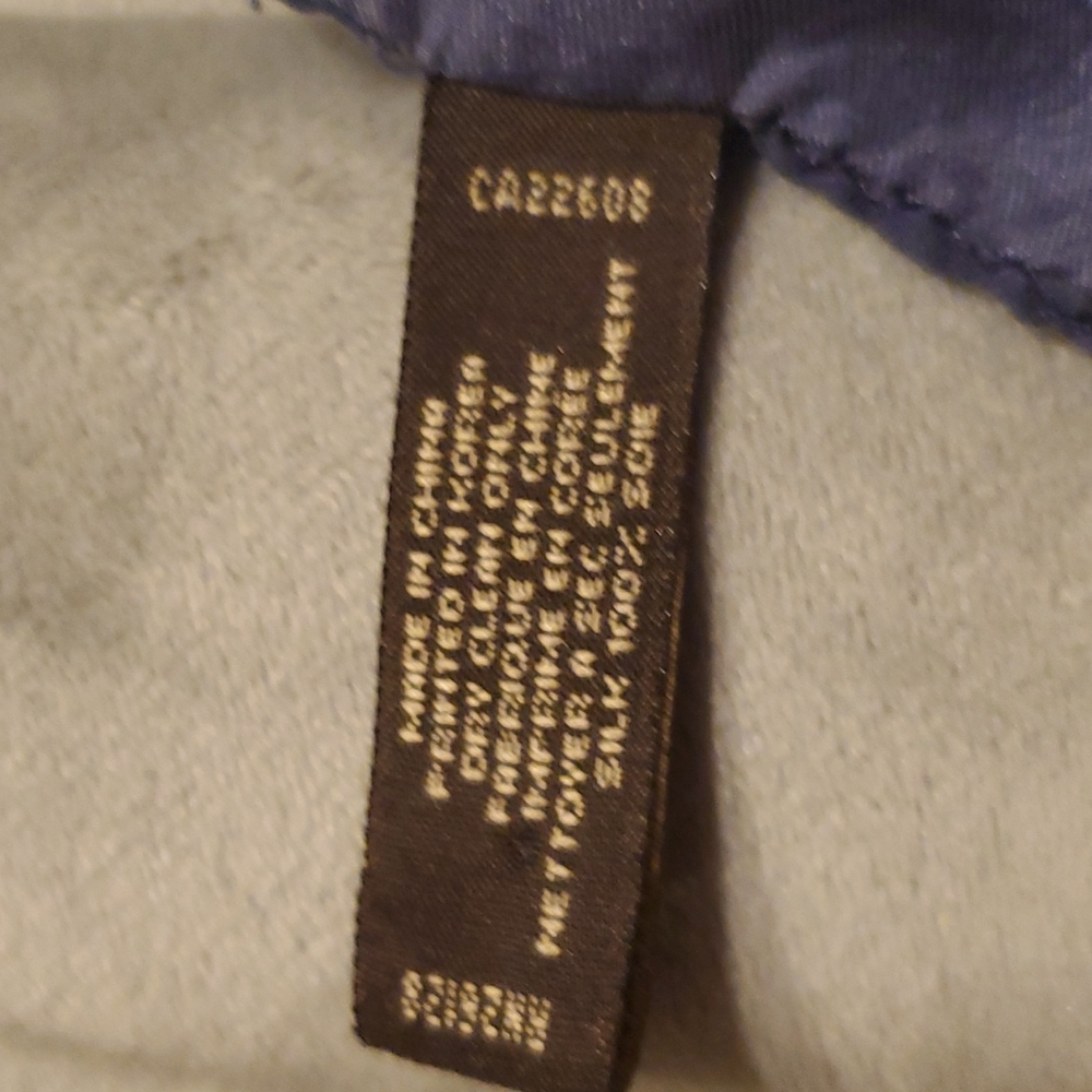 Scarf - Picture 7 of 10